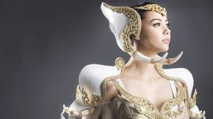 ชุดประจำชาติ พลายทรงสุริยะกษัตริย์ ของ ชาลิสา อแมนด้า พร้อมลุย Miss Tourism 2016