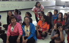 พนักงานตัดเย็บเสื้อผ้าร้องถูกค้างจ่ายค่าจ้าง