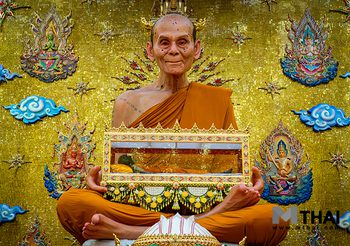 กราบสรีระสังขารหลวงพ่อพูล ขอพรโชคลาภกุมารทองสมบัติ วัดไผ่ล้อม