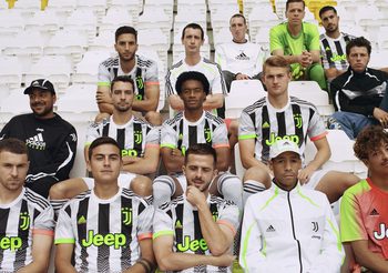 Juventus x Palace x adidas Football จุดประกายไฟสตรีทแฟชั่นบนสนามฟุตบอลกลางเมืองตูริน