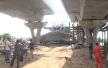 สะพานข้ามเจ้าพระยาถล่มระหว่างก่อสร้าง จ.ชัยนาท