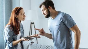 ผู้ชายที่ไม่ควรเลือกเป็นสามี กับ10 ลักษณะ ที่บ่งบอกว่า เราไม่ควรเข้าไปเสียเวลาด้วย!