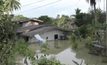 น้ำทะลักท่วมบ้านเรือน จ.ตรัง หลังพนังกั้นน้ำพัง