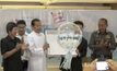 โตโยต้า ถนนสีขาว