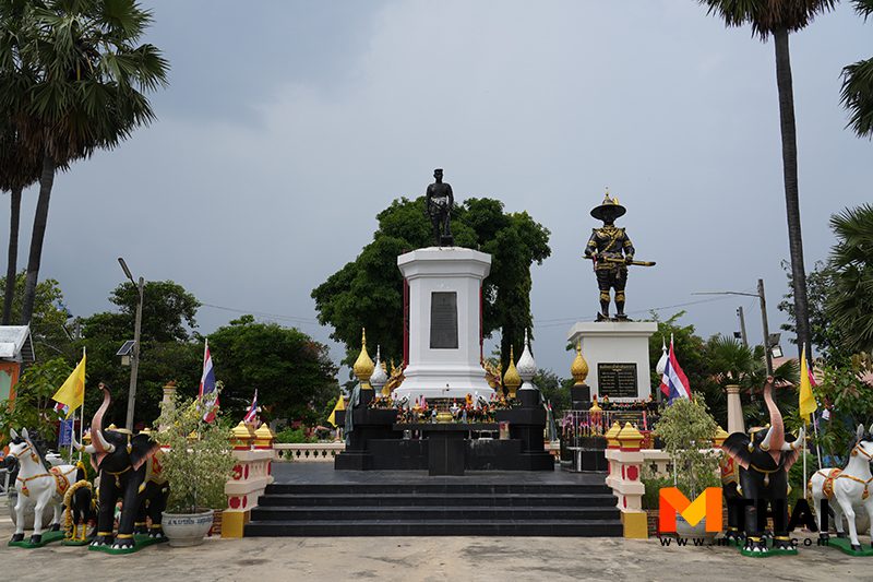 พระบรมราชานุสาวรีย์สมเด็จพระเจ้าอยู่หัวบรมโกศ