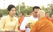 นายกฯนำทำบุญตักบาตรเฉลิมพระชนมพรรษา ร.10