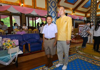 เด็กชายนัฐโชติ มรกฎคันโท (น้องกีตาร์) จากโรงเรียนเทศบาลวัดนิโครธาราม จังหวัดพัทลุง “ไม่ต้องบินให้สูงอย่างใครเขา…”เยาวชนคนเก่ง จากเวทีประกวดบรรยายธรรม โดยกรมการศาสนา กระทรวงวัฒนธรรม สู่คลิปไวรัล 11 ล้านวิวในโลกออนไลน์