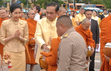 รัฐบาลชวนคนไทยใส่เสื้อเหลือง 13 ต.ค.