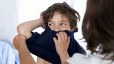 4 เคล็ดลับ ซื้อ ชุดนักเรียน ให้คุ้มกับลูกทุกวัย