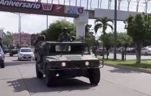 กองทัพเม็กซิโกบุกยึดคืนเมืองจากแก็งยา “เอล ชาโป”