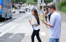 “โฮโนลูลู” ห้ามใช้โทรศัพท์ระหว่างข้ามถนน