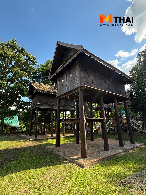 หอไตรคู่