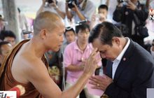 นายกฯ แจงภาพคู่อดีตพระพุทธะอิสระ แค่ไปทำบุญ
