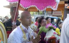 “ชนาธิป” เข้าพิธีอุปสมบททดแทนคุณพ่อ-แม่