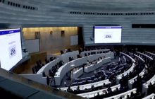 ปชช.ให้คะแนนฝ่ายค้านชนะรัฐบาล อภิปรายร่าง พ.ร.บ.งบฯ