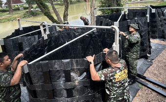 กองทัพบกตั้งชุดประปาสนาม ผลิตน้ำสะอาดช่วยหาดใหญ่