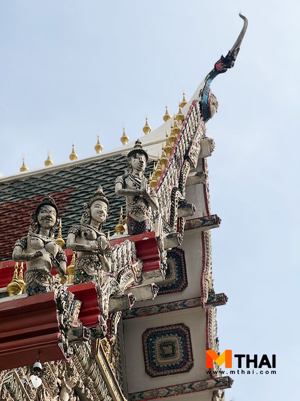 เครื่องบน