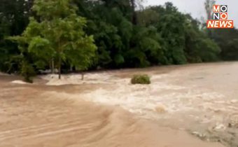 ปิด “วนอุทยานน้ำตกผาหลวง” หลังน้ำป่าถล่มหมู่บ้าน-เขตอุทยาน