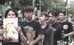 พสกนิกรหลั่งไหลเข้าสักการะพระบรมศพเป็นวันที่ 4