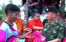 ทหาร-เอกชน ลงพื้นที่ช่วยเหลือผู้ประสบอุทกภัย จ.นครศรีธรรมราช