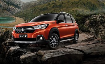 SUZUKI XL7