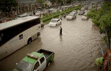 โกลาหลฝนถล่ม กทม.