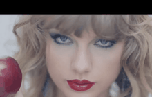 “เทเลอร์ สวิฟ” เตรียมชิงชัยกับศิลปินทั้งงาน American Music Award!