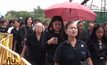 ประชาชนหลั่งไหลสักการะพระบรมศพ
