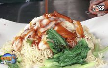 “ยายปิ๊บะหมี่จับกัง” ปากร้ายใจดีห่อใหญ่อิ่มจุกแค่ 30 บาท