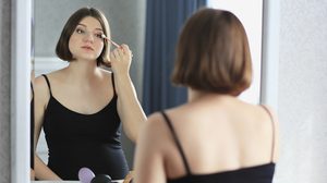 เมื่อว่าที่คุณแม่อยากสวย แต่ก็ยังสงสัย คนท้อง แต่งหน้าได้ไหม?