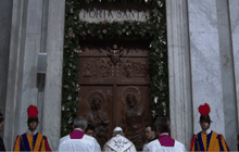 โป๊บฟรานซิสเปิดประตูศักดิ์สิทธิ์วิหารเซนต์แมรี่