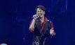 “อ๊อฟ” หลั่งน้ำตา! มอบเพลงพิเศษถึงแม่ในคอนเสิร์ตใหญ่