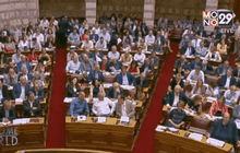 รัฐสภากรีซผ่านมาตรการตัดลดค่าใช้จ่ายแลกเงินกู้