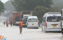 ฝนกระหน่ำประจวบคีรีขันธ์ น้ำท่วมทับสะแก-บางสะพาน