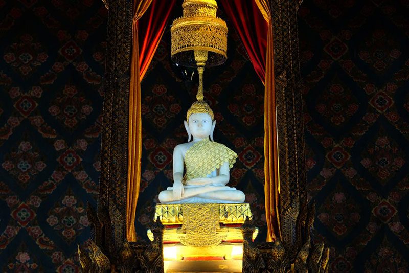 พระปางมารวิชัย ใน วัดเทพธิดาราม