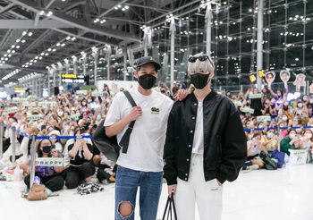 พีพี – บิวกิ้น บินลัดฟ้าร่วมโชว์ในเทศกาลดนตรีระดับโลก SUMMER SONIC 2022 แฟน ๆ แห่ไปส่งให้กำลังใจสุดอบอุ่นที่สนามบิน