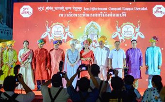 ครั้งแรกของประเทศไทย กับงานคเณศจตุรถีอย่างยิ่งใหญ่ ผู้คนนับหมื่นแห่สรรเสริญ ย่านเมืองเก่าภูเก็ต