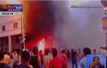 ไฟไหม้ซ้ำจุดเกิดแผ่นดินไหวในเอกวาดอร์