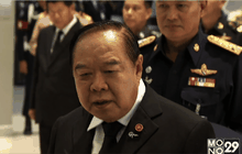 “พล.อ.ประวิตร” สยบข่าว ยันไม่เปลี่ยน ผบ.ตร.
