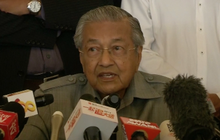 “มหาธีร์” สาบานตนรับตำแหน่งนายกฯ มาเลเซีย