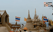 ประเพณีก่อพระทรายวันไหลบางแสน