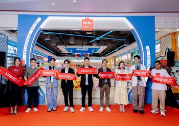 MINISO จัด Grand Opening สุดยิ่งใหญ่ที่ ICONSIAM! “จั๋ง-เน PERSES” ปล่อยเสน่ห์ทำใจฟู พร้อมเปิดตัว “Stitch GenZ Street Collection” สุดลิมิเต็ด เขย่าใจนักสะสม!