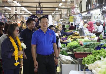 ‘อนุทิน’ ชูออกกฎหมายปกป้องชาวสวนยาง ลั่นพ่อค้ารวย เกษตรกรก็ต้องรวย