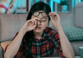 สายตาสั้นข้างเดียว คืออะไร สาเหตุ อาการ และวิธีการดูแลสายตา