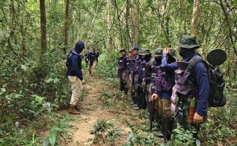 “กองทัพไทย” ลุยกวาดล้างทุ่นชายแดนสุรินทร์ เคลียร์ช่องเหว ได้ 100%