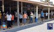 ชาวบ้านนับร้อยค้านใช้ที่วัดกักตัวกลุ่มเสี่ยงโควิด–19