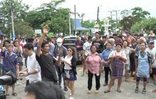 ญาติเด็กหญิง 14 ปีบุกโรงพัก จี้นำฆาตกรขอขมาศพ