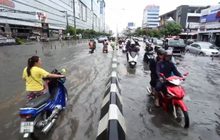 หลายพื้นที่เผชิญฝนตกหนัก-น้ำท่วม