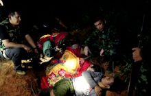 เจ้าหน้าที่ทับลานจับขบวนการขนไม้พะยูง