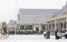 ซ้อมพิธียกพระนพปฎลมหาเศวตฉัตร ยอดพระเมรุมาศ
